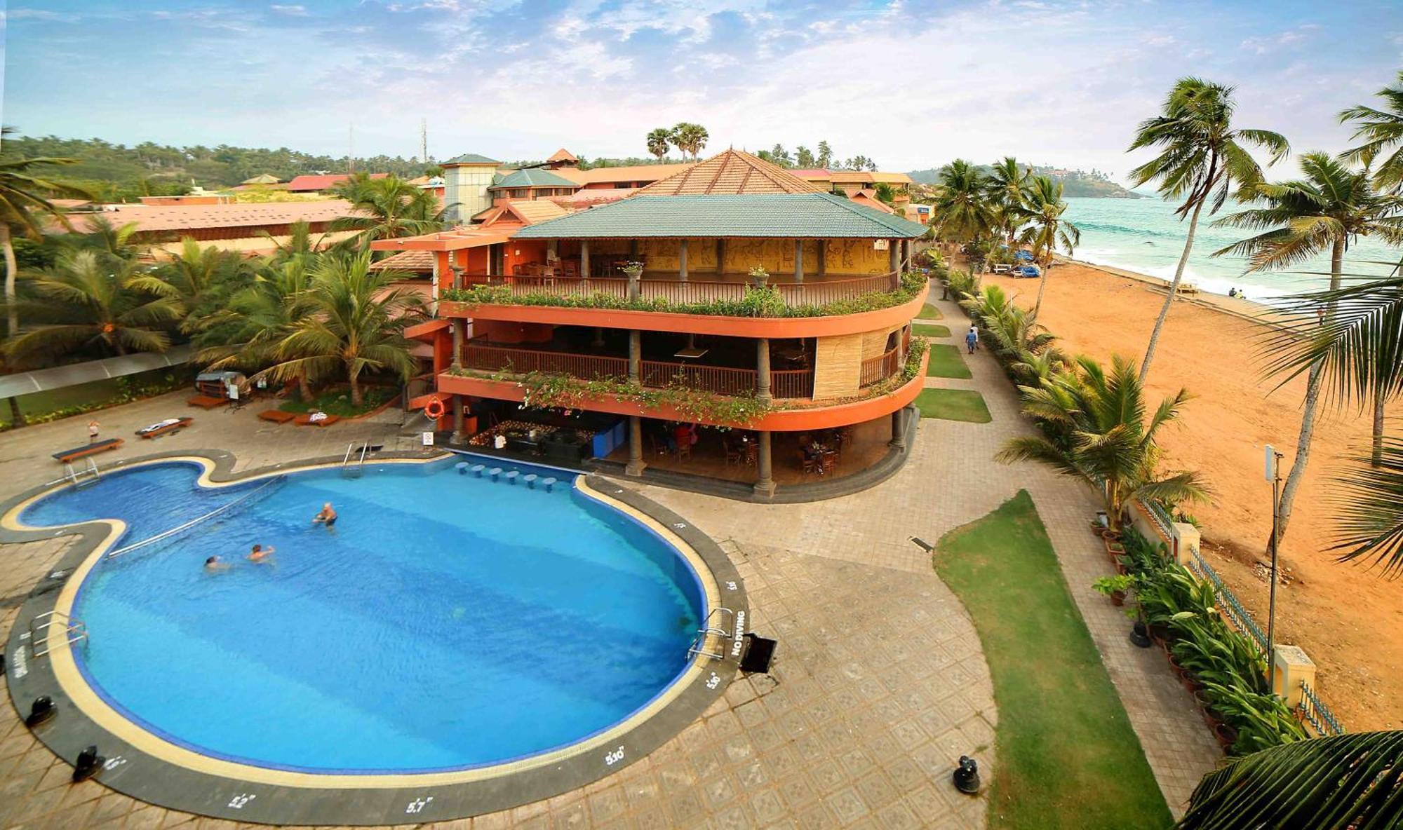 Uday Samudra Leisure Beach Hotel & Spa Kovalam Esterno foto